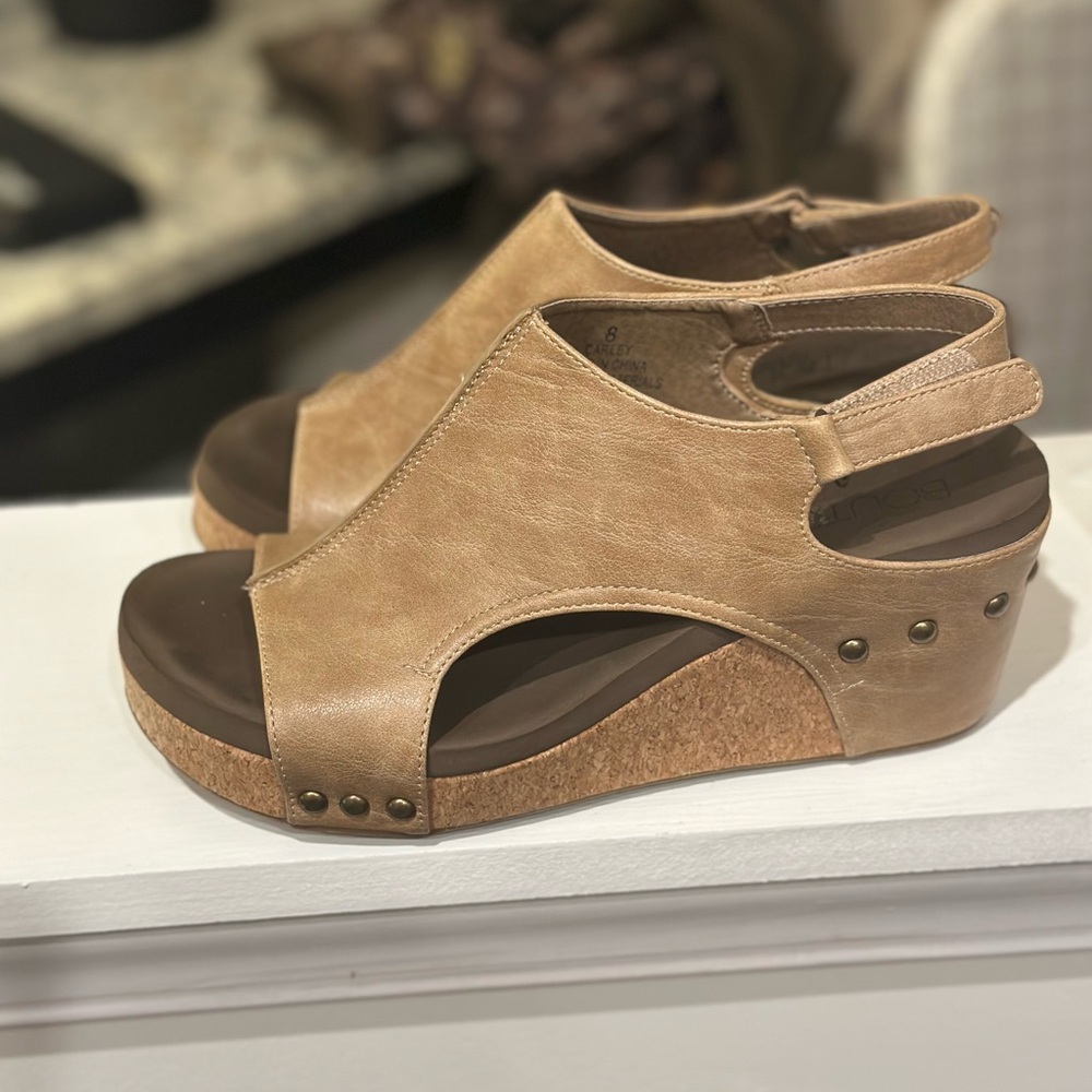 Comfort Cork Wedge Sandals in Tan